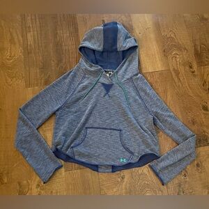 Under Armour crop Womens hoodie Sz medium semi fitted blue pocket drawstring
